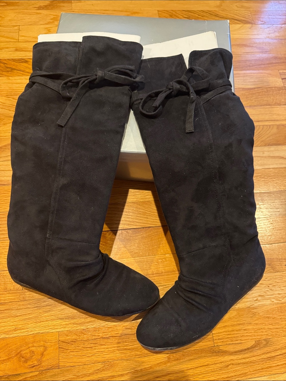 Report footwear Sydney black tie boots Suede Tie-Back Knee-High Boots Sz 9